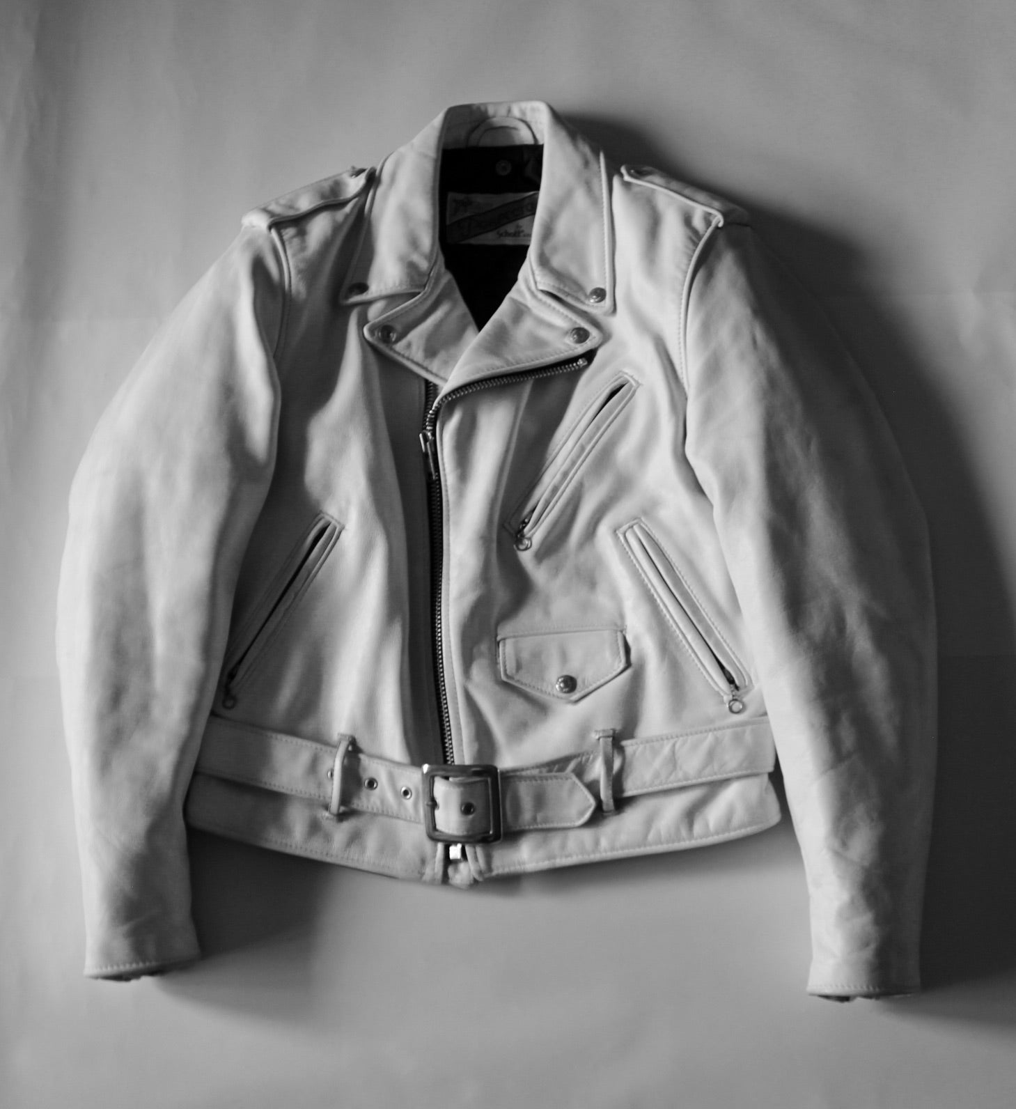 Schott vintage 618 white leather | www.innoveering.net